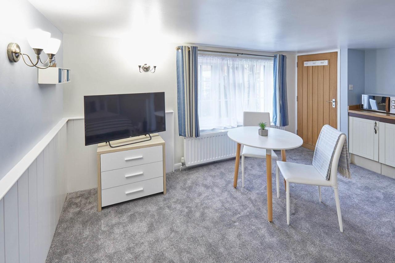 Host & Stay - Princess Place Studio Whitby Buitenkant foto