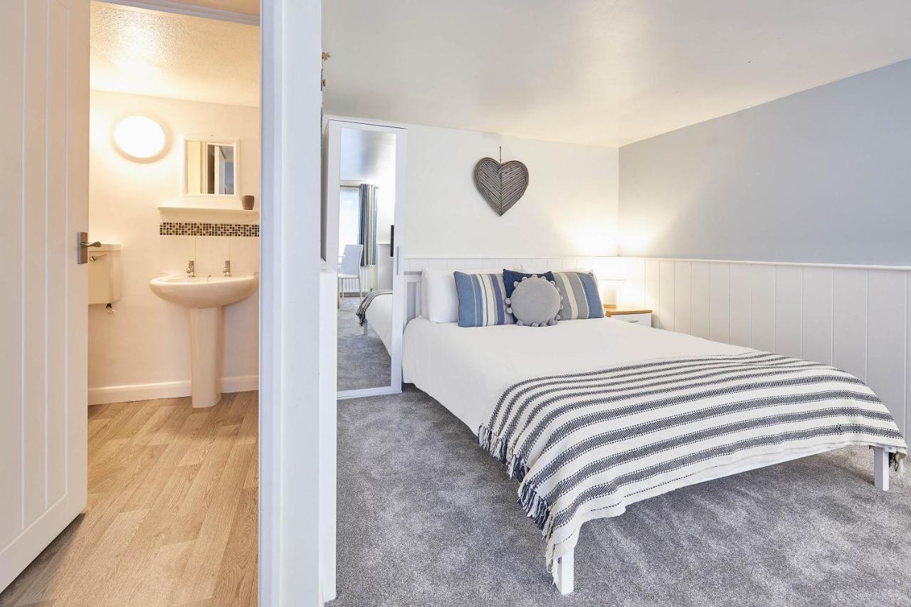 Host & Stay - Princess Place Studio Whitby Buitenkant foto
