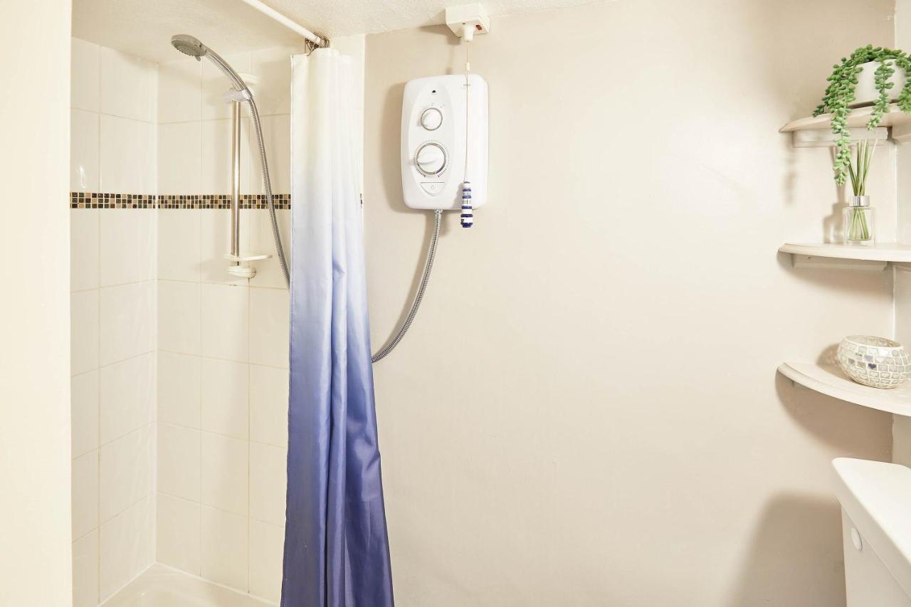 Host & Stay - Princess Place Studio Whitby Buitenkant foto